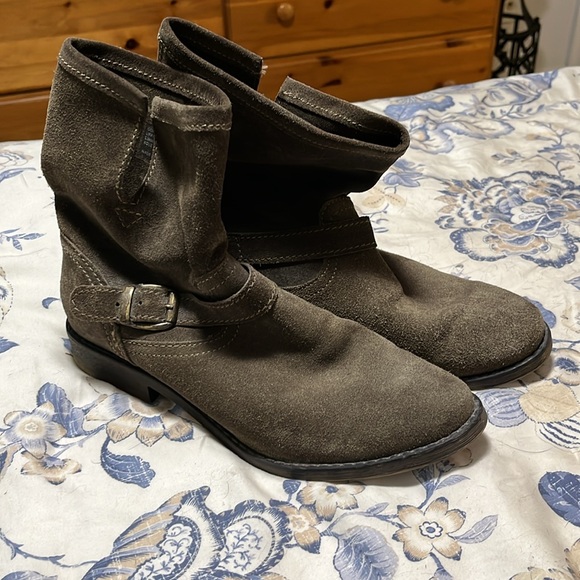 Slouchy olive green suede Moto boot - Picture 3 of 3